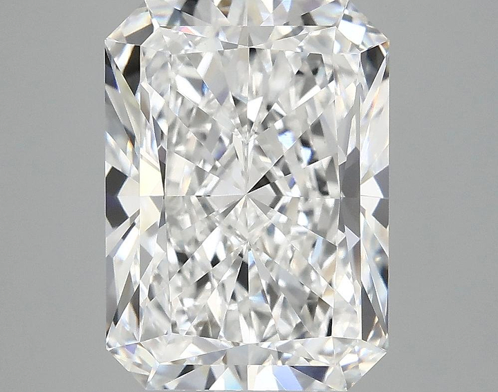 4.7 Carat Radiant Shaped Excellent Cut VVS2 IGI Certified Lab Grown Diamond