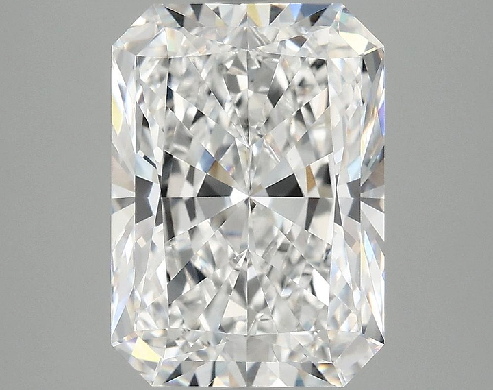 4.07 Carat Radiant Shaped Ideal Cut VVS2 IGI Certified Lab Grown Diamond