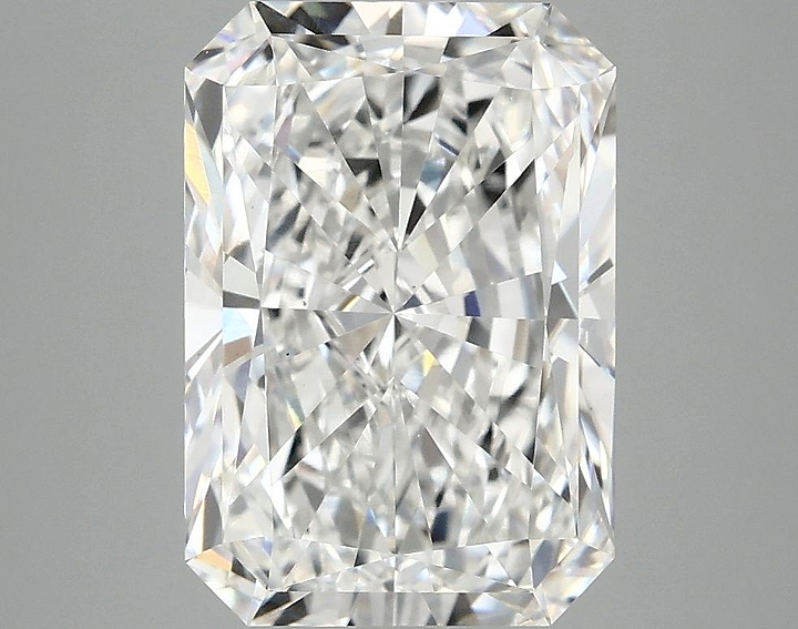 4.07 Carat Radiant Shaped Ideal Cut VS1 IGI Certified Lab Grown Diamond