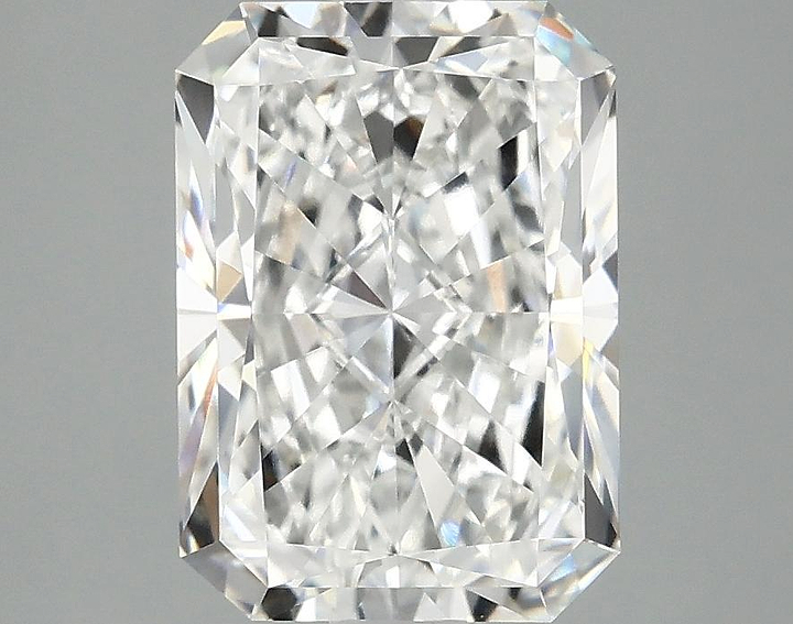 2.91 Carat Radiant Shaped Ideal Cut VVS2 IGI Certified Lab Grown Diamond