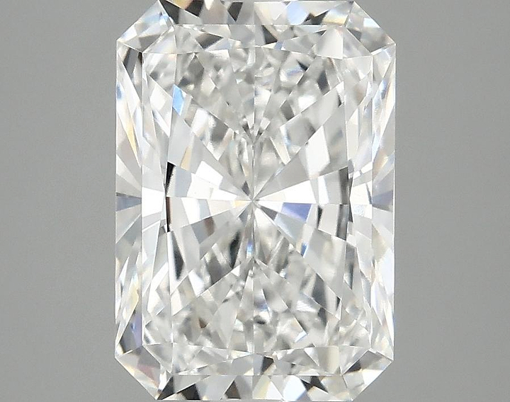 2.98 Carat Radiant Shaped Ideal Cut VVS2 IGI Certified Lab Grown Diamond