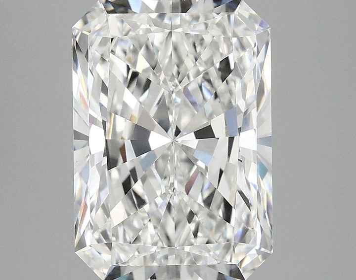 4.05 Carat Radiant Shaped Ideal Cut VVS2 IGI Certified Lab Grown Diamond