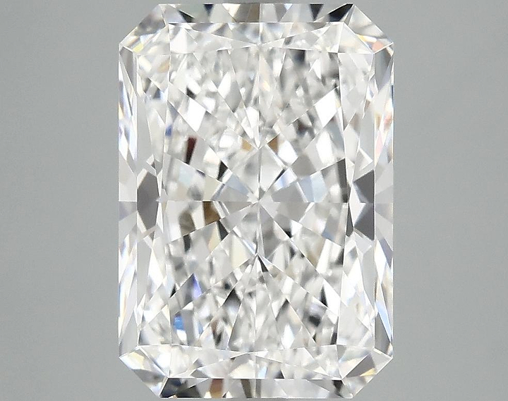 4.19 Carat Radiant Shaped Ideal Cut VVS2 IGI Certified Lab Grown Diamond