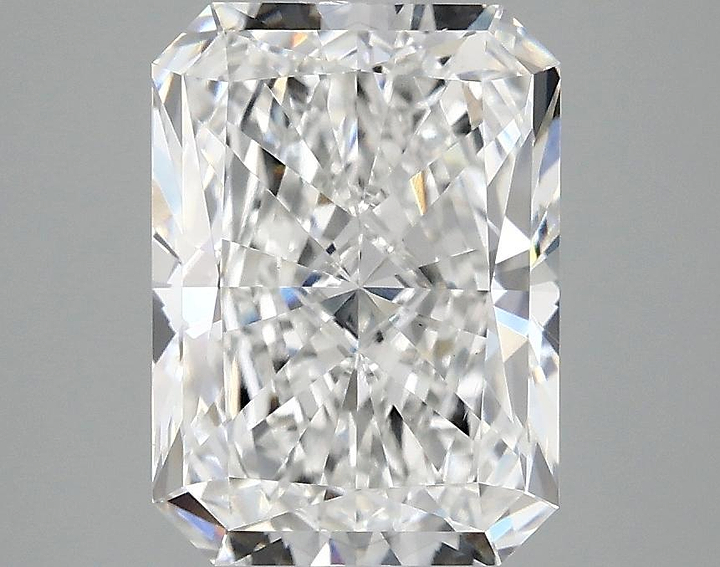 3.08 Carat Radiant Shaped Excellent Cut VS1 IGI Certified Lab Grown Diamond
