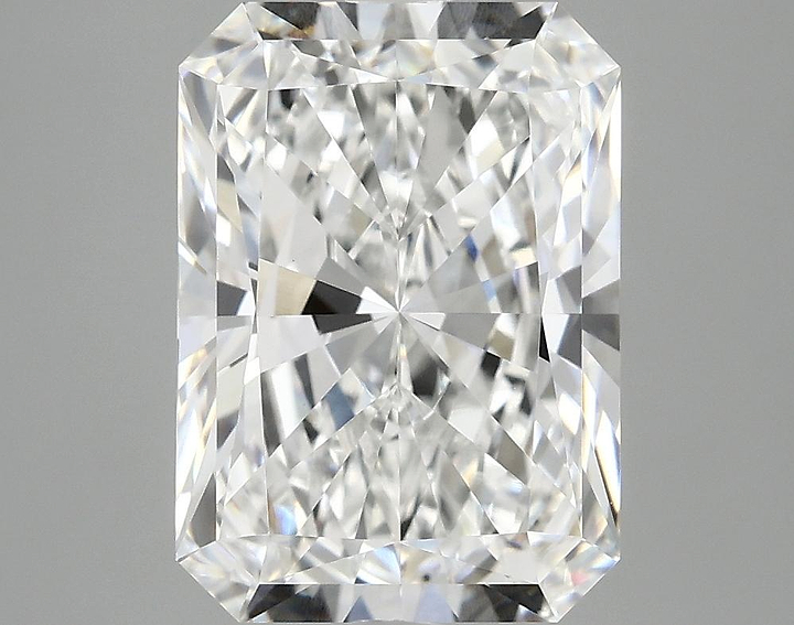 4.09 Carat Radiant Shaped Ideal Cut VVS2 IGI Certified Lab Grown Diamond