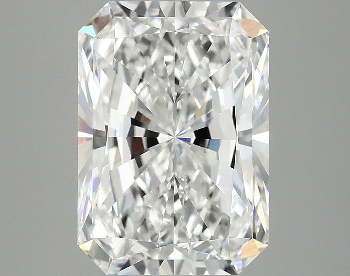 4.09 Carat Radiant Shaped Ideal Cut VVS2 IGI Certified Lab Grown Diamond