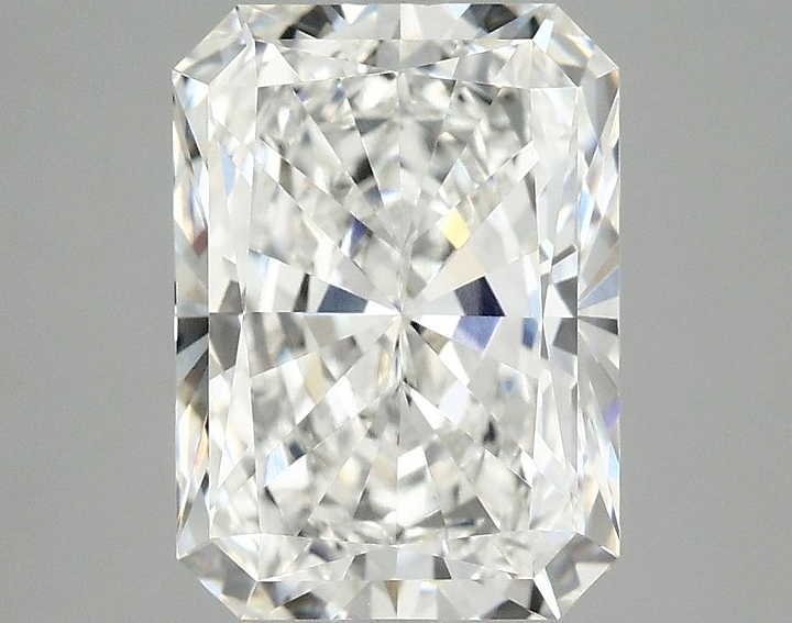3.07 Carat Radiant Shaped Excellent Cut VVS2 IGI Certified Lab Grown Diamond