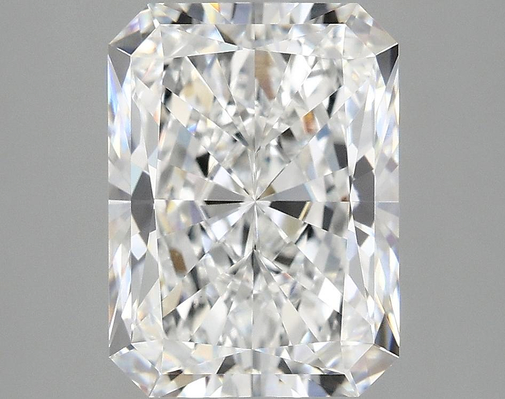 4.02 Carat Radiant Shaped Excellent Cut VVS2 IGI Certified Lab Grown Diamond