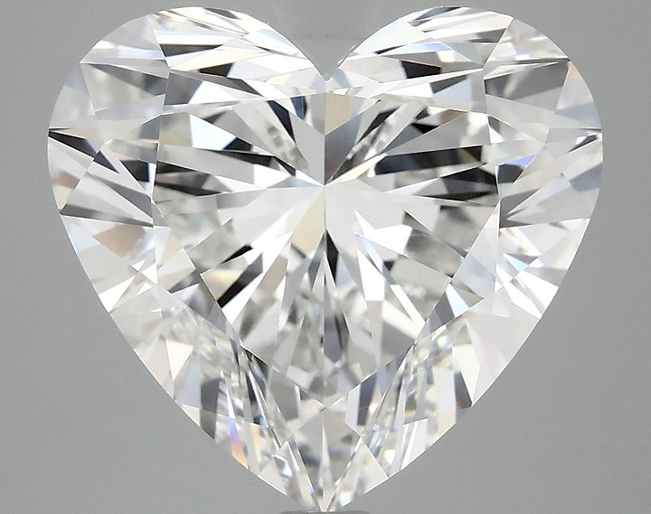6.19 Carat Heart Shaped Ideal Cut VVS2 IGI Certified Lab Grown Diamond