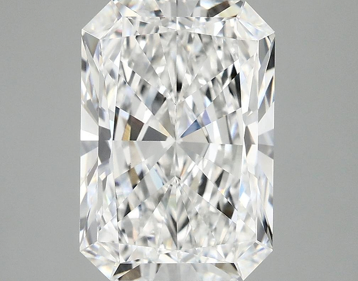4.11 Carat Radiant Shaped Ideal Cut VVS2 IGI Certified Lab Grown Diamond