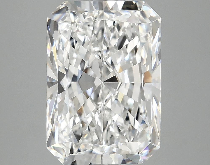 4.09 Carat Radiant Shaped Ideal Cut VVS2 IGI Certified Lab Grown Diamond