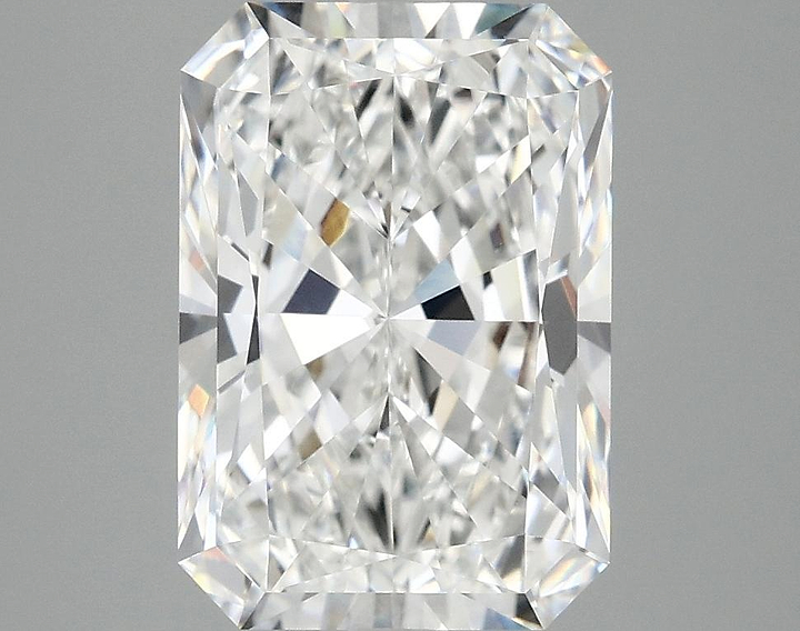 4.1 Carat Radiant Shaped Ideal Cut VVS2 IGI Certified Lab Grown Diamond