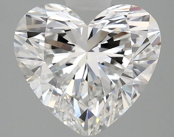 2.99 Carat Heart Shaped Ideal Cut VS1 IGI Certified Lab Grown Diamond