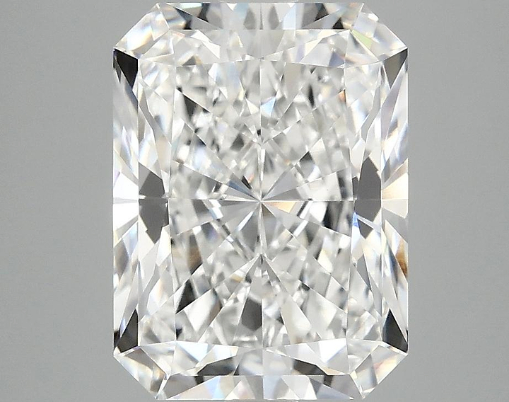 4.07 Carat Radiant Shaped Excellent Cut VVS2 IGI Certified Lab Grown Diamond