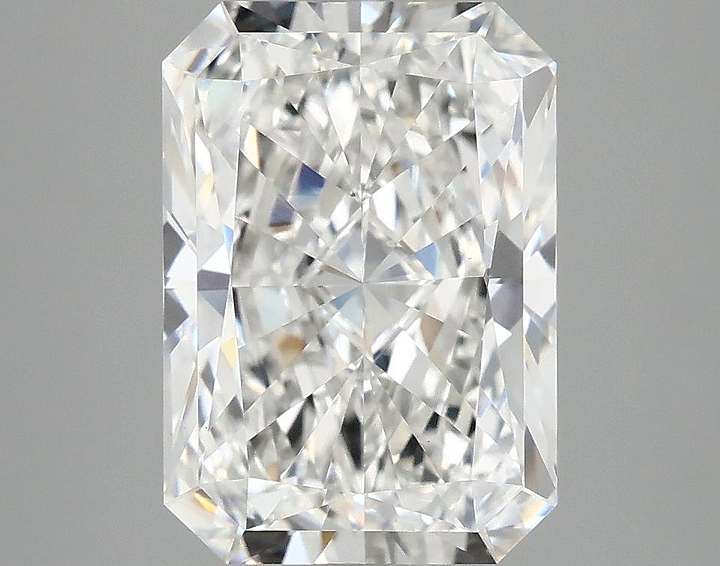 3.95 Carat Radiant Shaped Ideal Cut VS1 IGI Certified Lab Grown Diamond