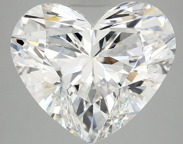 5.03 Carat Heart Shaped Ideal Cut VS1 IGI Certified Lab Grown Diamond