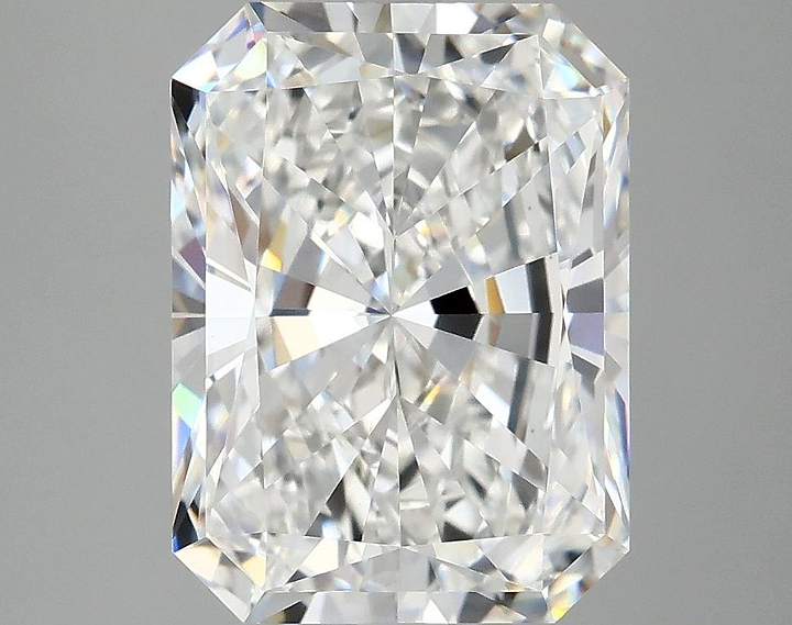 4.07 Carat Radiant Shaped Excellent Cut VVS2 IGI Certified Lab Grown Diamond