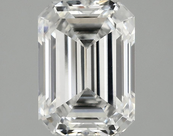 2.06 Carat Emerald Shaped Ideal Cut VS2 IGI Certified Lab Grown Diamond