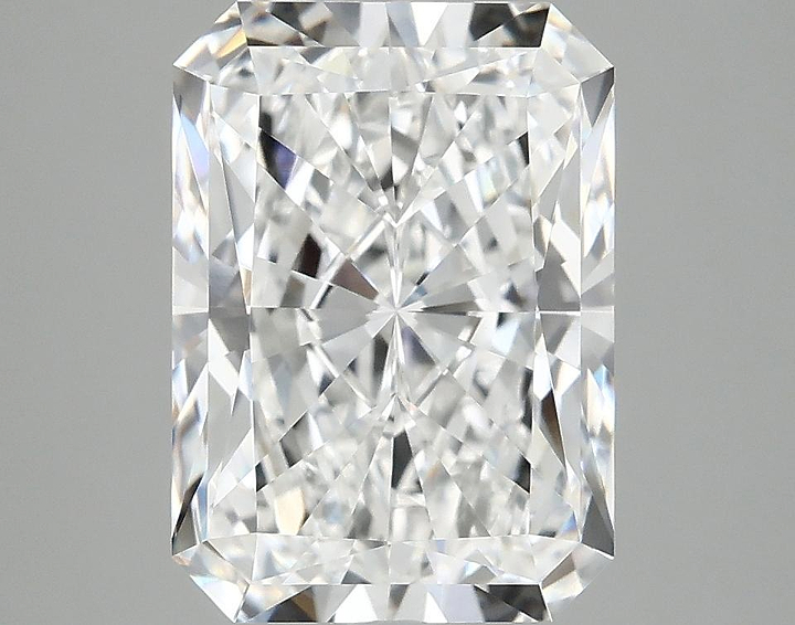 4.02 Carat Radiant Shaped Ideal Cut VVS2 IGI Certified Lab Grown Diamond