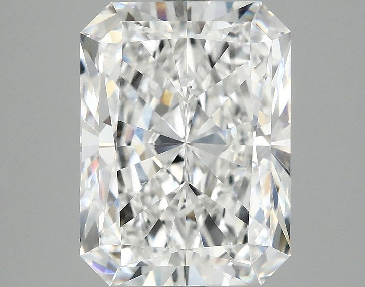 4.04 Carat Radiant Shaped Excellent Cut VS1 IGI Certified Lab Grown Diamond