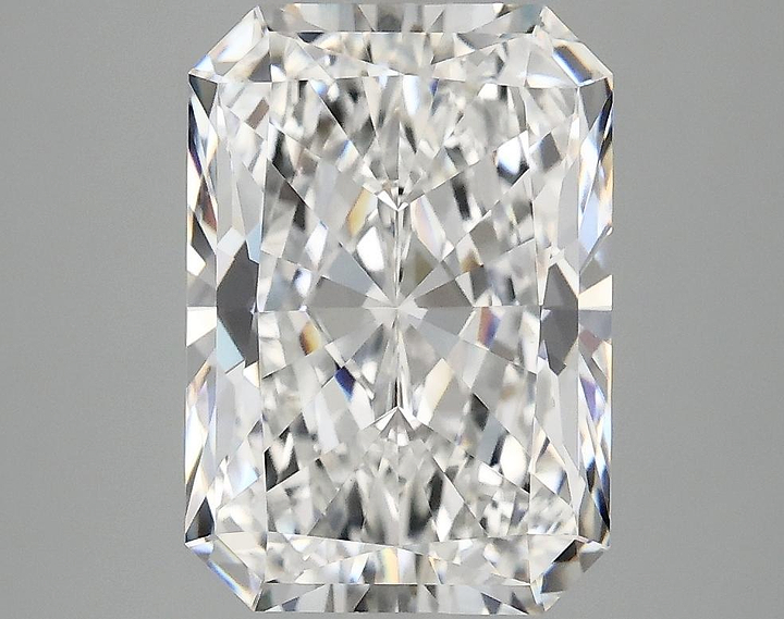 4.04 Carat Radiant Shaped Ideal Cut VVS2 IGI Certified Lab Grown Diamond