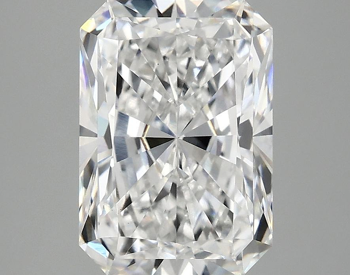 3.07 Carat Radiant Shaped Ideal Cut VS1 IGI Certified Lab Grown Diamond