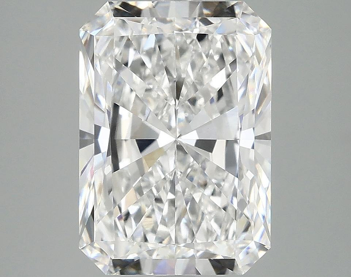 4.03 Carat Radiant Shaped Ideal Cut VVS2 IGI Certified Lab Grown Diamond