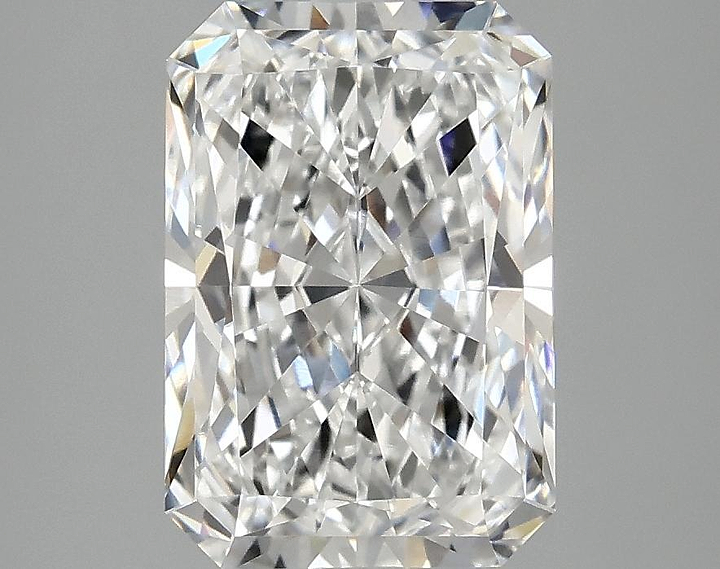 3.07 Carat Radiant Shaped Ideal Cut VVS2 IGI Certified Lab Grown Diamond
