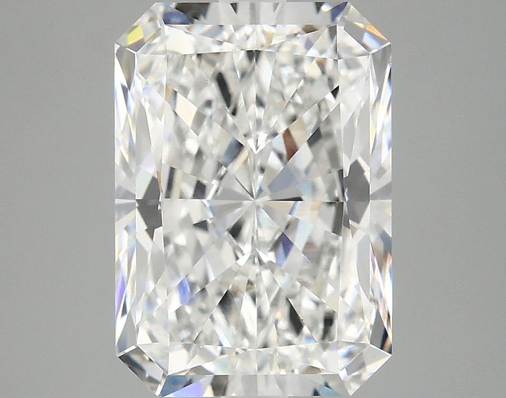 4.06 Carat Radiant Shaped Ideal Cut VVS2 IGI Certified Lab Grown Diamond