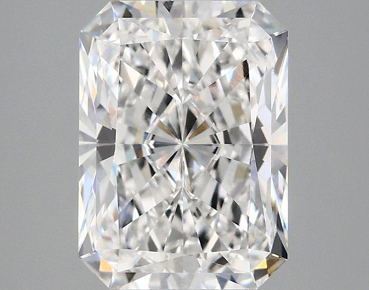 3.07 Carat Radiant Shaped Excellent Cut VS1 IGI Certified Lab Grown Diamond