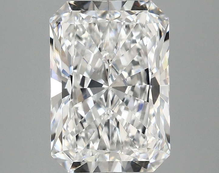 3.09 Carat Radiant Shaped Ideal Cut VS1 IGI Certified Lab Grown Diamond