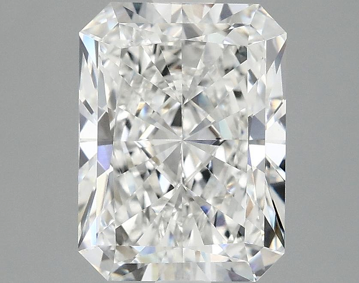 2.97 Carat Radiant Shaped Excellent Cut VVS2 IGI Certified Lab Grown Diamond