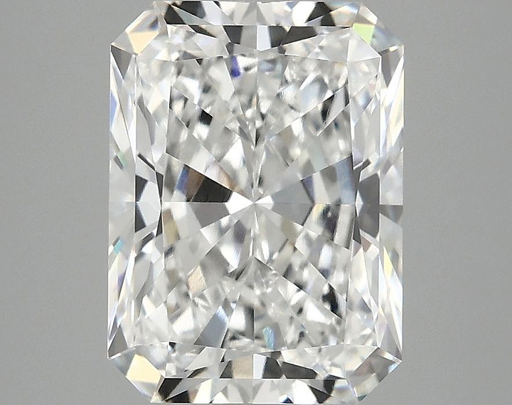 3.08 Carat Radiant Shaped Excellent Cut VVS2 IGI Certified Lab Grown Diamond