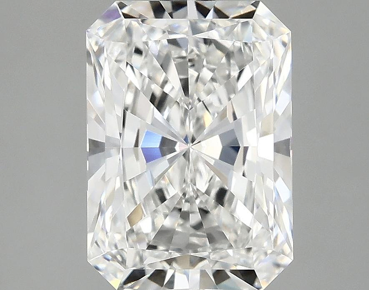 3.05 Carat Radiant Shaped Ideal Cut VVS2 IGI Certified Lab Grown Diamond