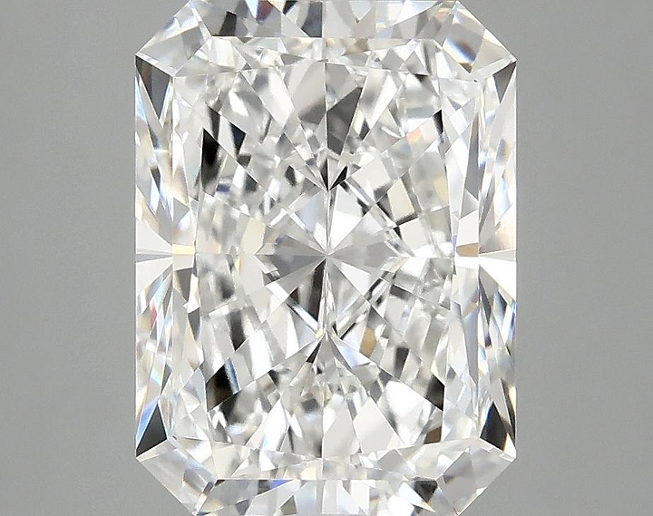4.0 Carat Radiant Shaped Excellent Cut VVS2 IGI Certified Lab Grown Diamond