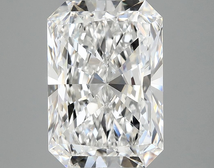 4.16 Carat Radiant Shaped Ideal Cut VVS2 IGI Certified Lab Grown Diamond