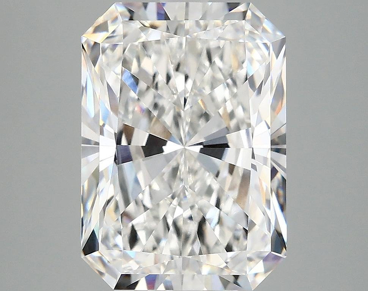 4.19 Carat Radiant Shaped Ideal Cut VVS2 IGI Certified Lab Grown Diamond