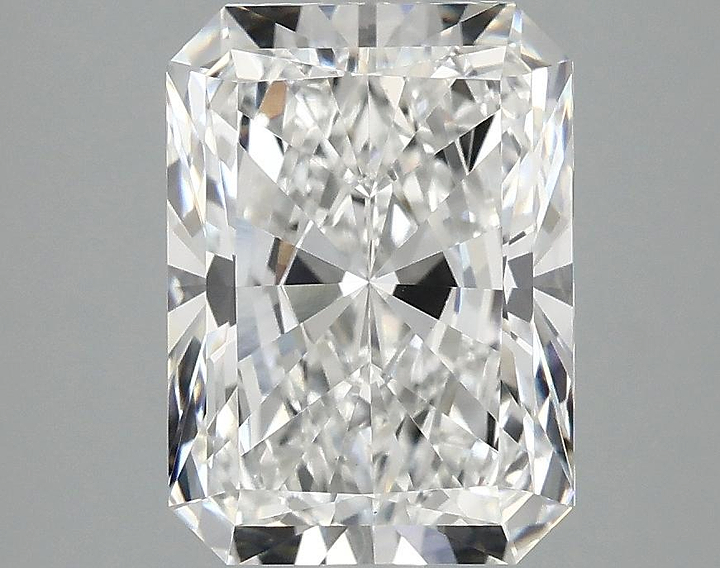 3.01 Carat Radiant Shaped Excellent Cut VVS2 IGI Certified Lab Grown Diamond