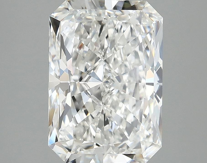 3.07 Carat Radiant Shaped Ideal Cut VVS2 IGI Certified Lab Grown Diamond