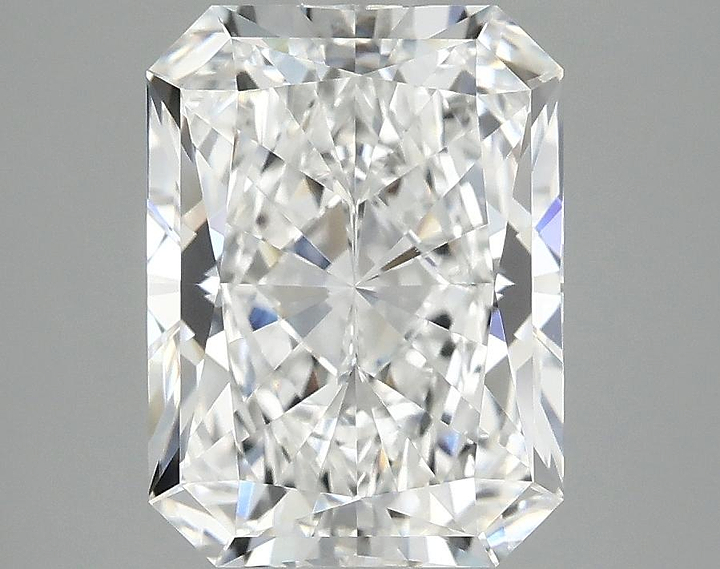 3.2 Carat Radiant Shaped Excellent Cut VS1 IGI Certified Lab Grown Diamond