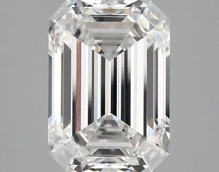 3.1 Carat Emerald Shaped Ideal Cut VVS2 IGI Certified Lab Grown Diamond