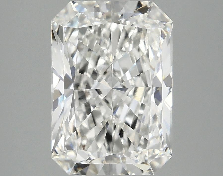 3.08 Carat Radiant Shaped Ideal Cut VVS2 IGI Certified Lab Grown Diamond