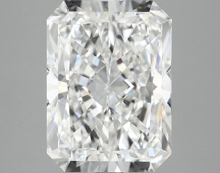 3.46 Carat Radiant Shaped Excellent Cut VVS2 IGI Certified Lab Grown Diamond