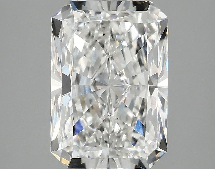 3.07 Carat Radiant Shaped Ideal Cut VVS2 IGI Certified Lab Grown Diamond