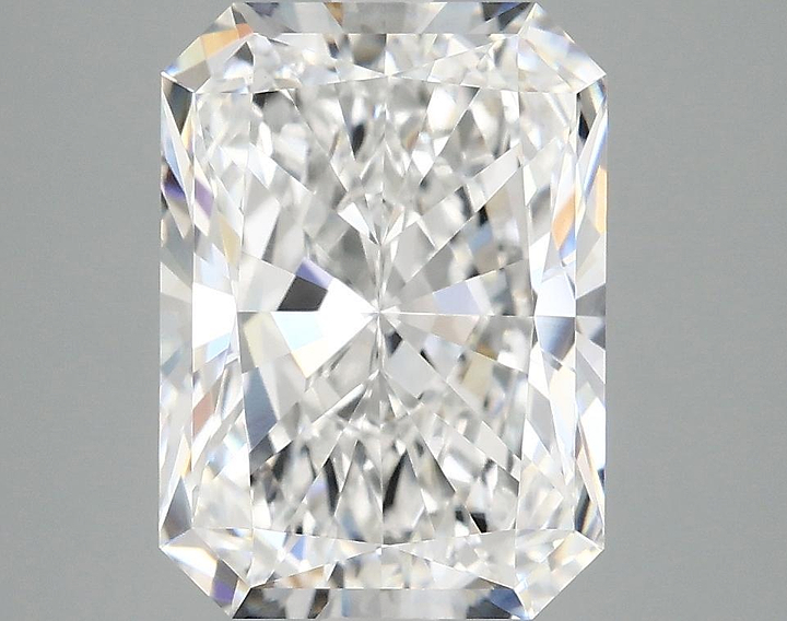 3.96 Carat Radiant Shaped Excellent Cut VVS2 IGI Certified Lab Grown Diamond