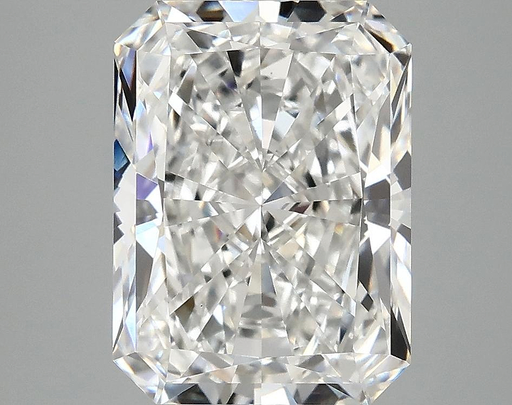 3.87 Carat Radiant Shaped Excellent Cut VS1 IGI Certified Lab Grown Diamond