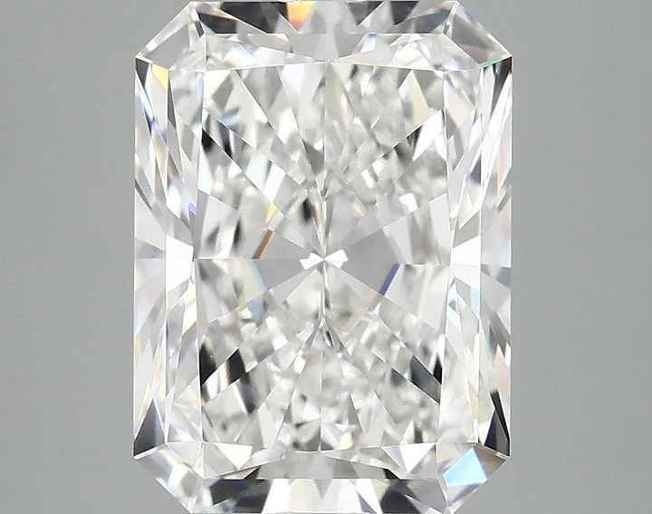 4.02 Carat Radiant Shaped Excellent Cut VVS2 IGI Certified Lab Grown Diamond