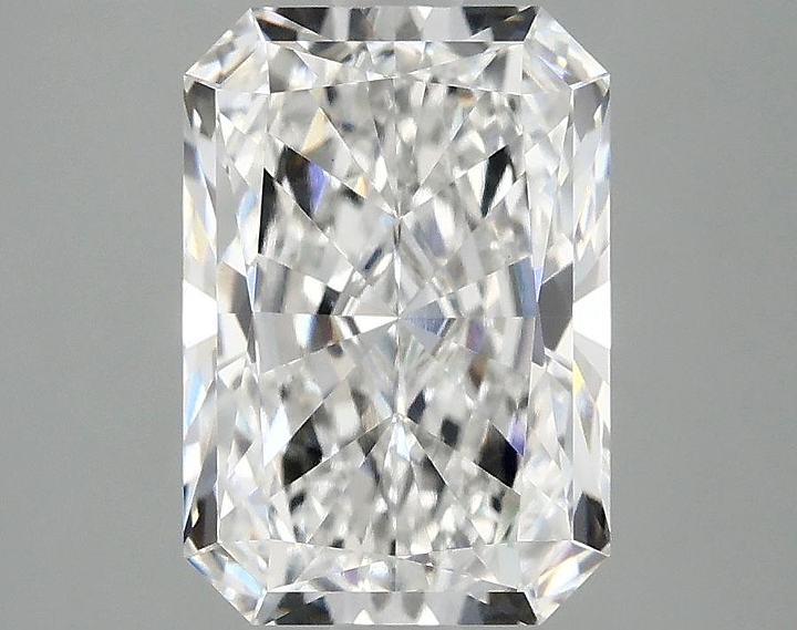 3.05 Carat Radiant Shaped Ideal Cut VVS2 IGI Certified Lab Grown Diamond