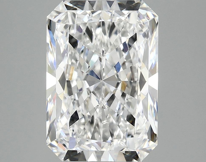 4.05 Carat Radiant Shaped Ideal Cut VVS2 IGI Certified Lab Grown Diamond