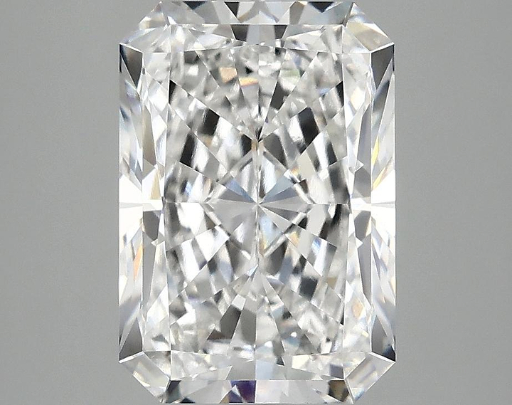 3.43 Carat Radiant Shaped Ideal Cut VS1 IGI Certified Lab Grown Diamond